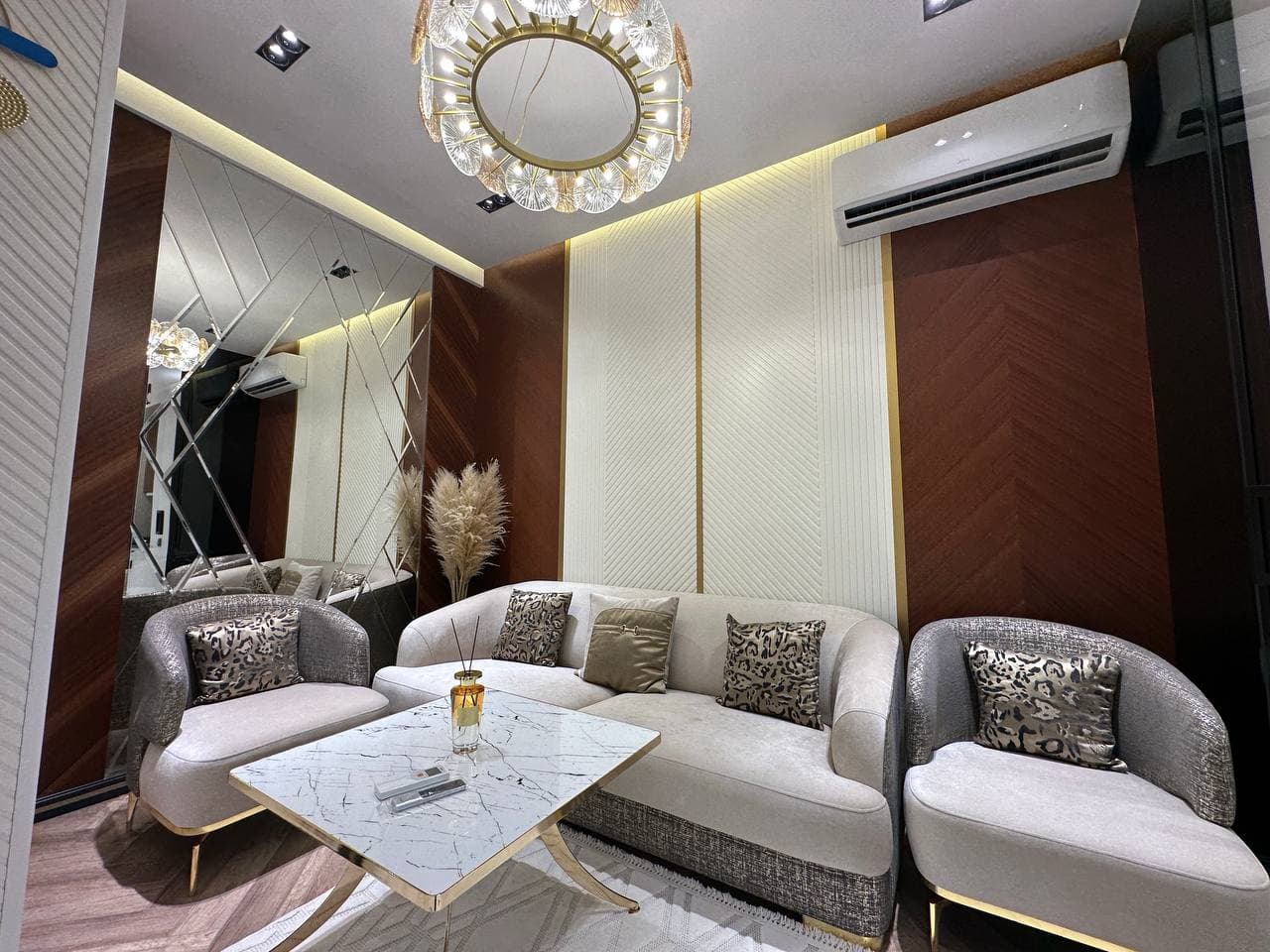 ЖК IMPERIAL CLUB CITY Продам 2 комн квартира ул Ниёзбек йули Ориентир Алайский — 1