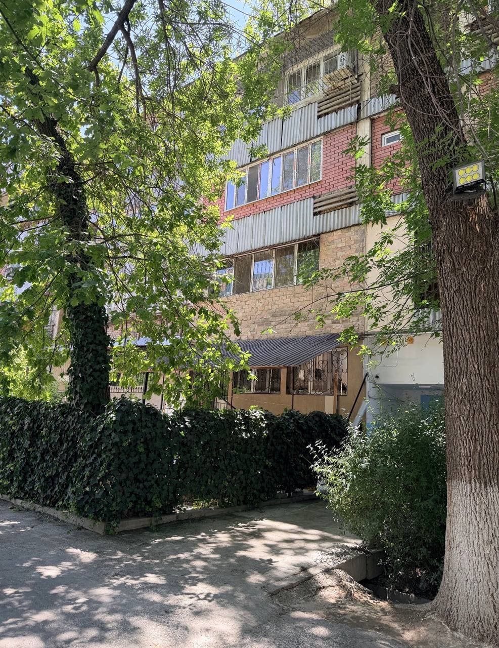 Продается 3 комнатная квартира Ц-2, Алайский — 1