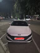 Hyundai Elantra 2022