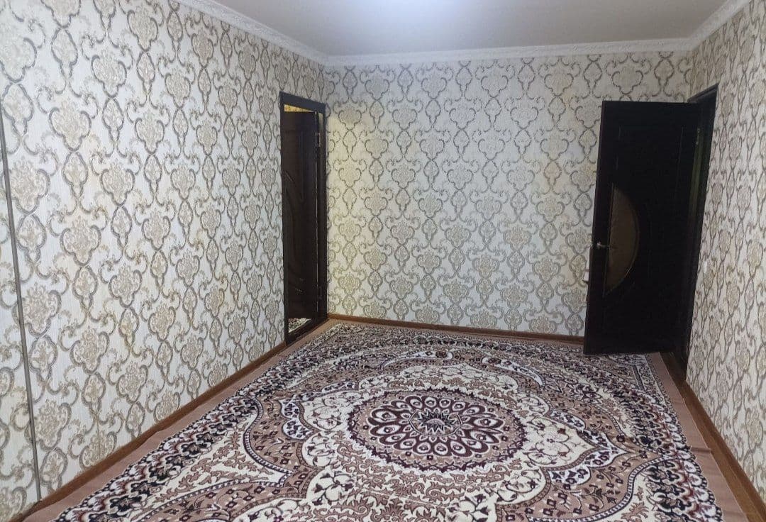 Chilonzor 24 kvartal Orientir 199 maktab oldida2//3//5500 y.e.Lyuboyiga — 1