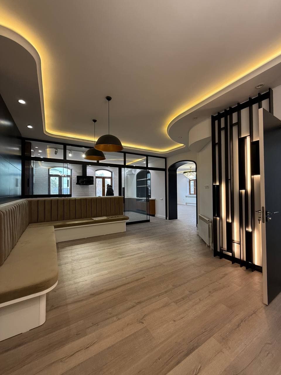 Новостройка Продается 4 комнатная квартира ремонт Алайский рынок — 1