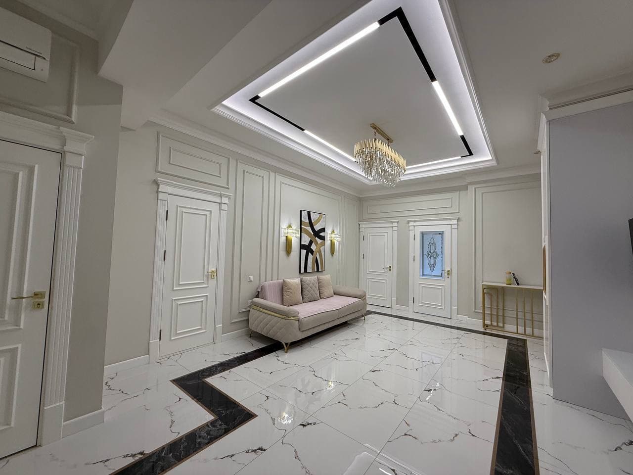 Sayram Avenue Продается 4 комнатная квартира ремонт Буз Базар — 1