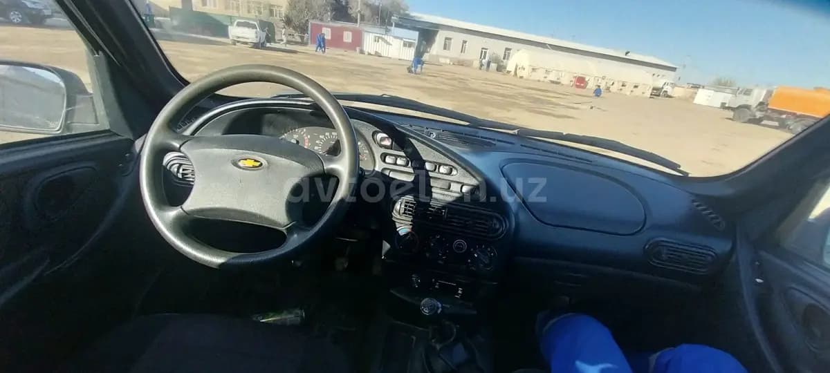 Chevrolet Niva 2008 — 1