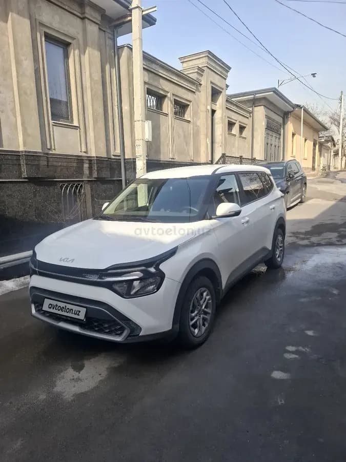 Kia Carens 2024 — 1