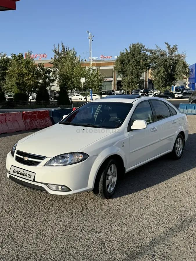 Chevrolet Lacetti, 3 позиция 2021 — 1