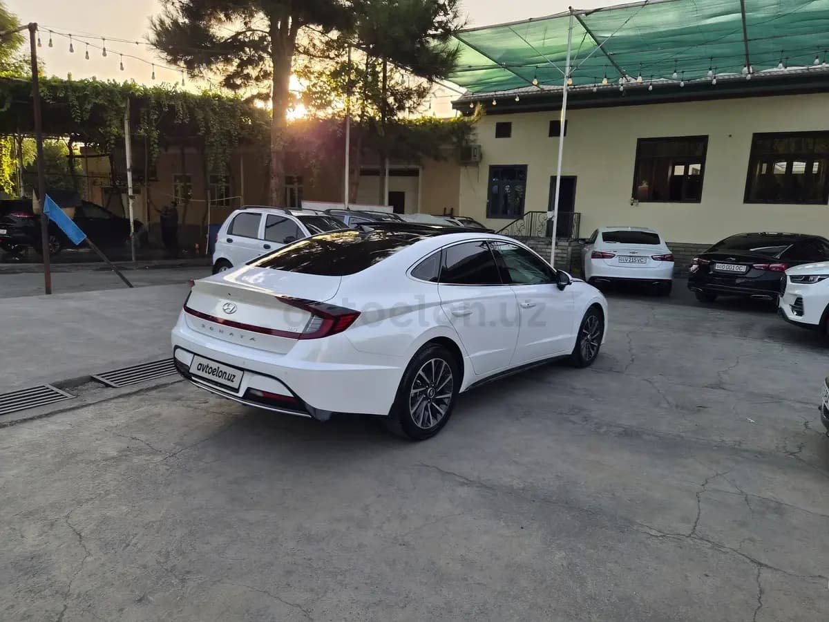 Hyundai Sonata 2020 — 1