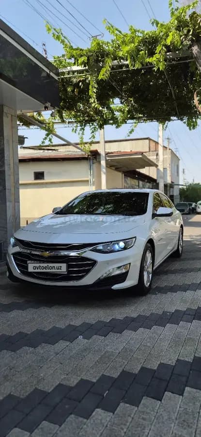 Chevrolet Malibu 2 2020 — 1
