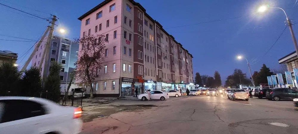 Продаётся квартира в новом кирпичном доме! — 1