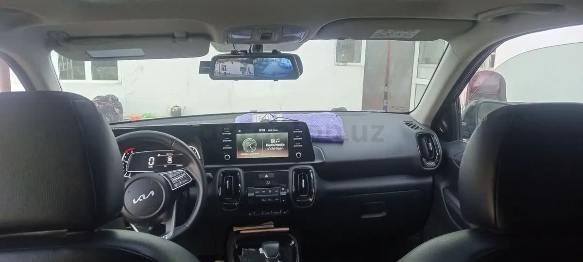 Kia Sonet 2025 — 1