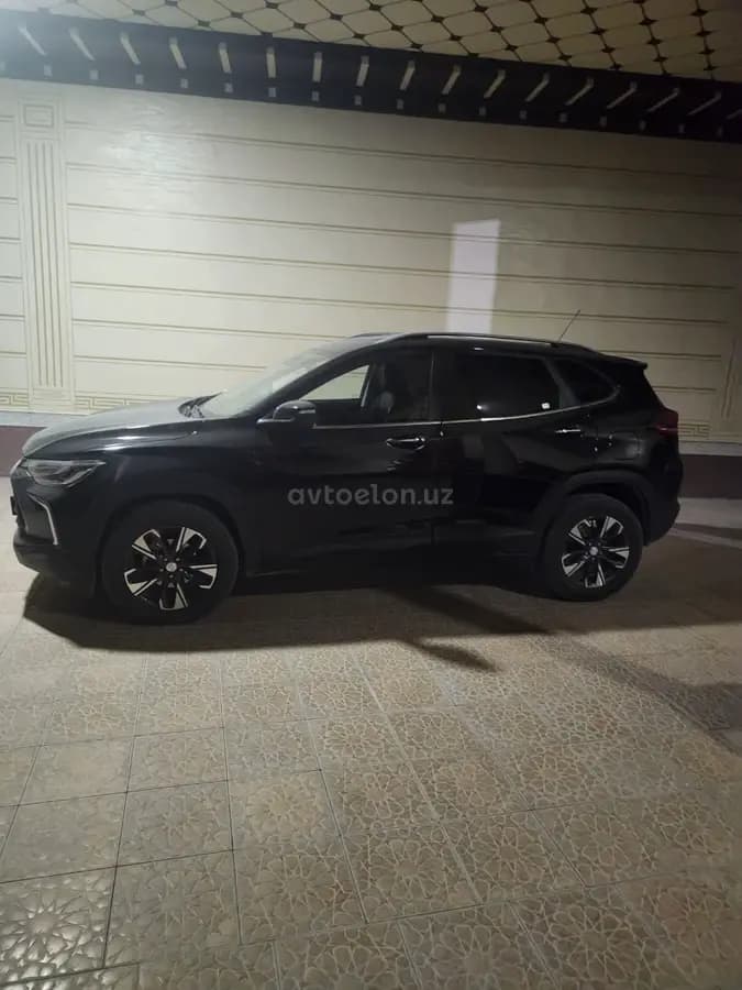 Chevrolet Tracker 2 2023 — 1