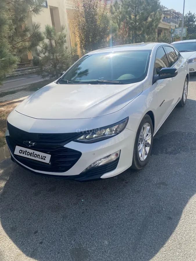 Chevrolet Malibu 2 2023 — 1