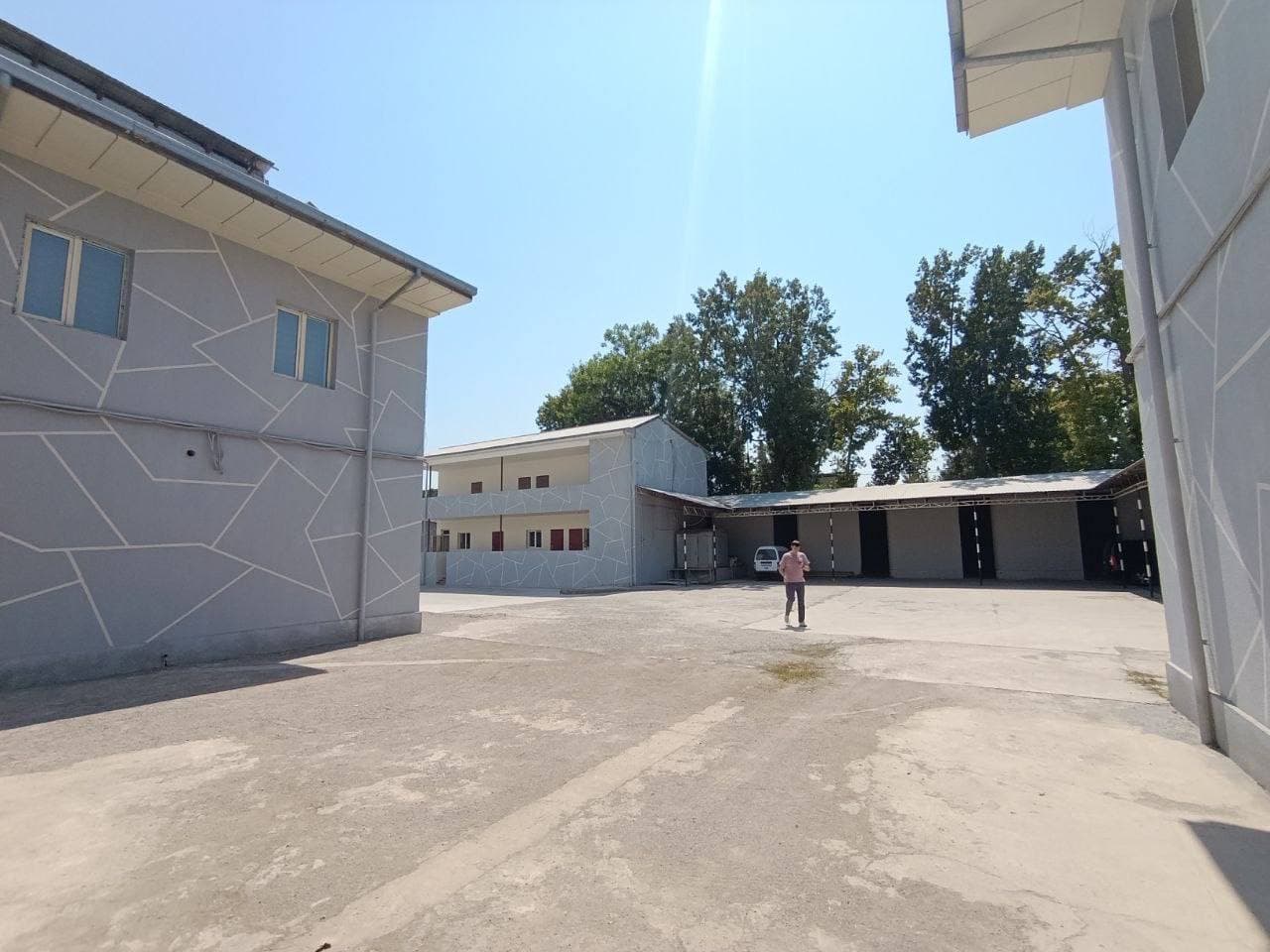 Продаётся Не Жилое помещение Орентир Джами базар 150 соток — 1