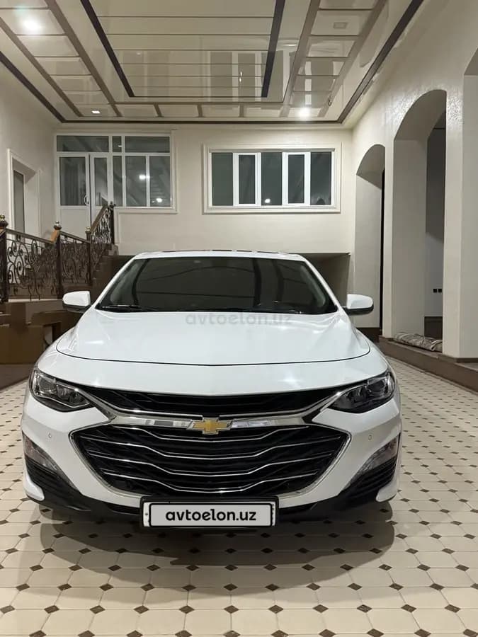 Chevrolet Malibu 2 2019 — 1