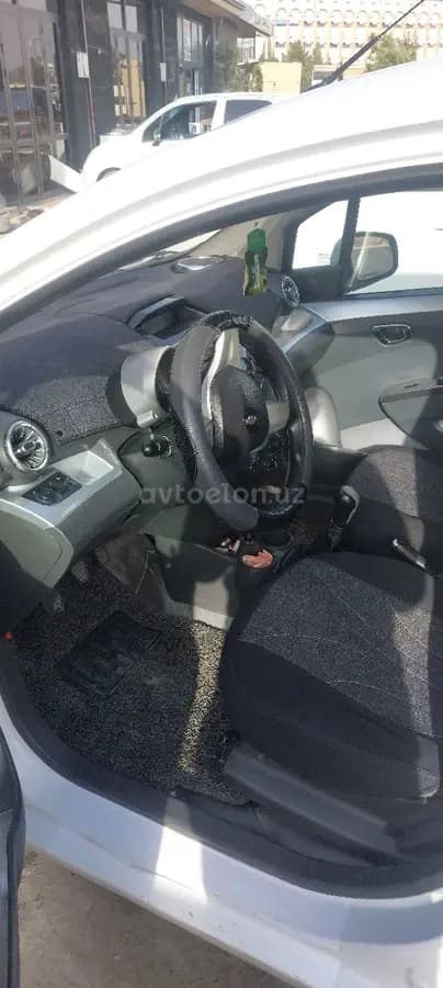 Chevrolet Spark, 2 позиция 2013 — 1