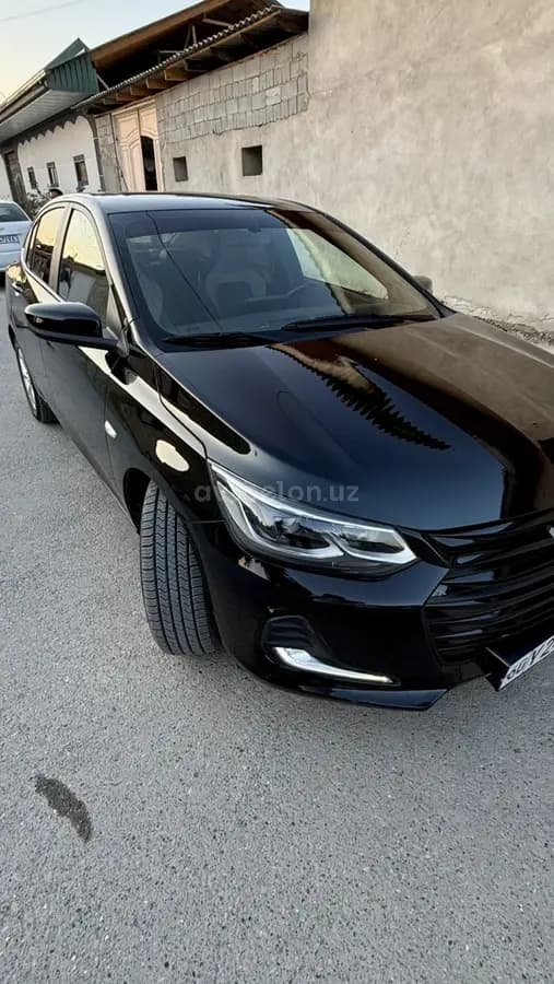 Chevrolet Onix 2023 — 1