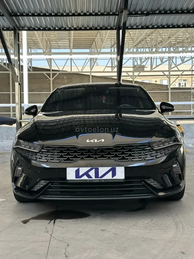 Kia K5 2023 — 1