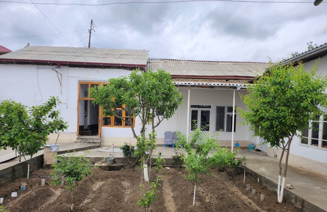 Hovli Sotiladi — 1