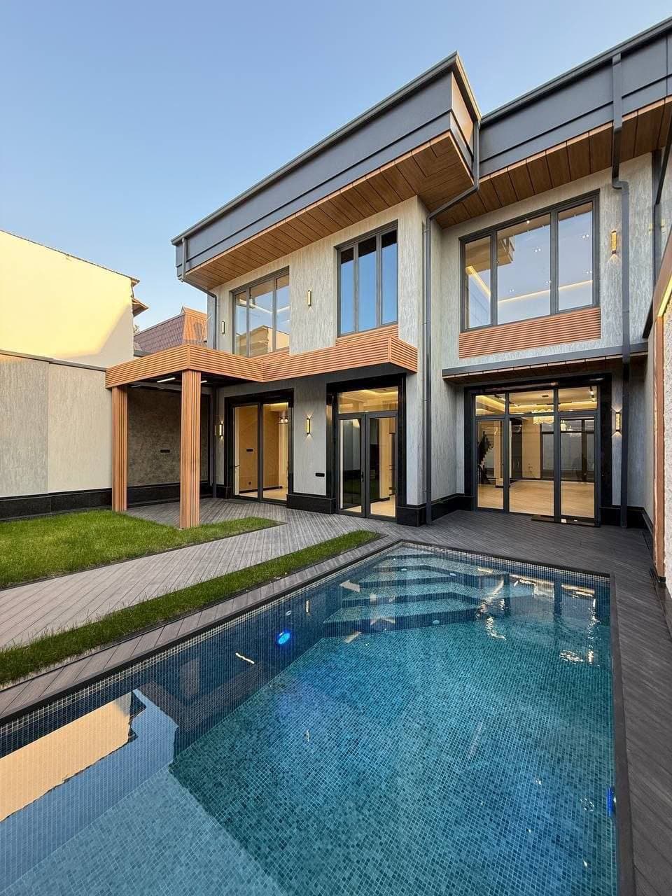 Дом, 4 комн., 400 м², Яккасарайский район, ул. Педагогическая, — 1