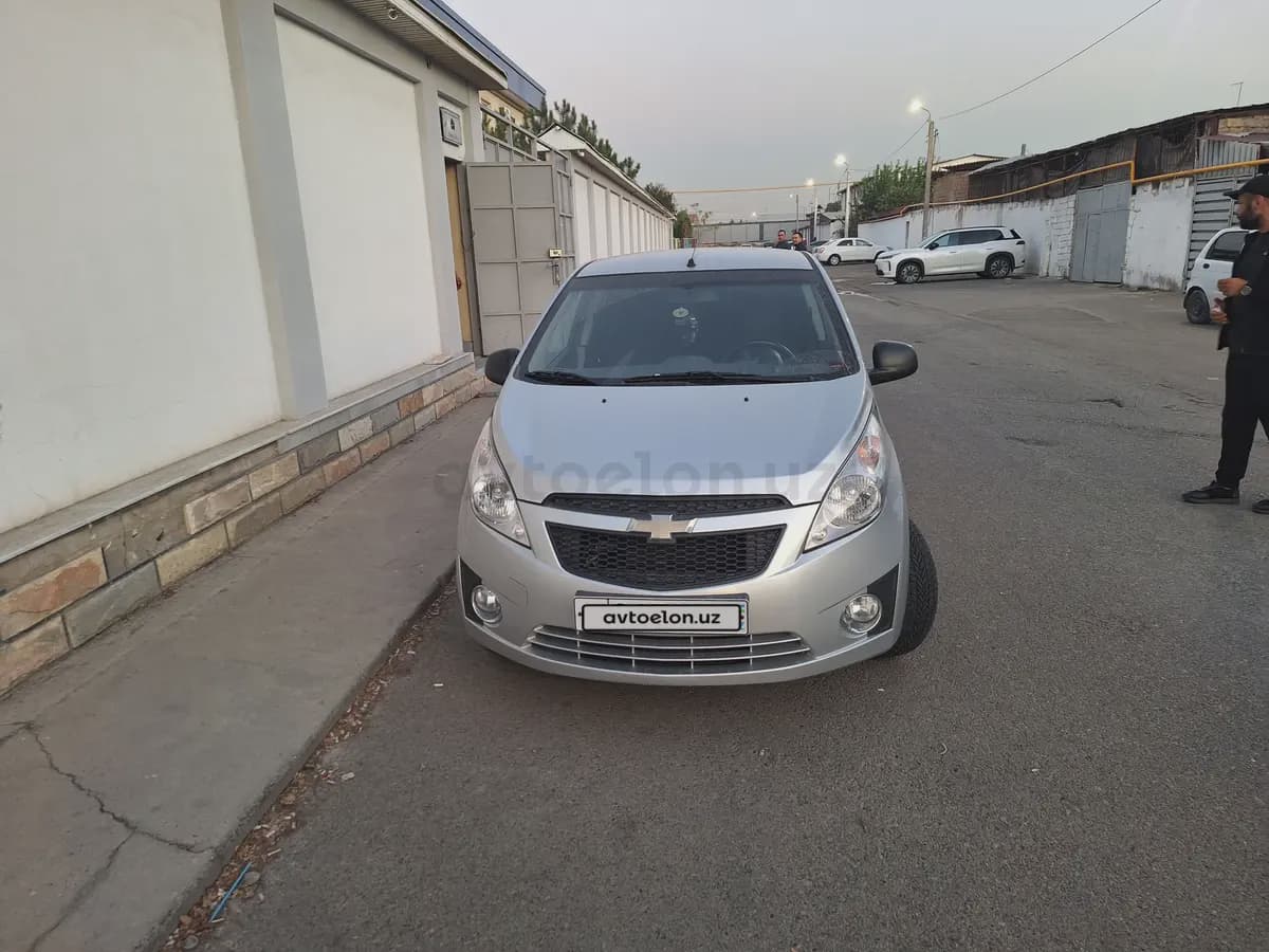 Chevrolet Spark, 2 позиция 2011 — 1