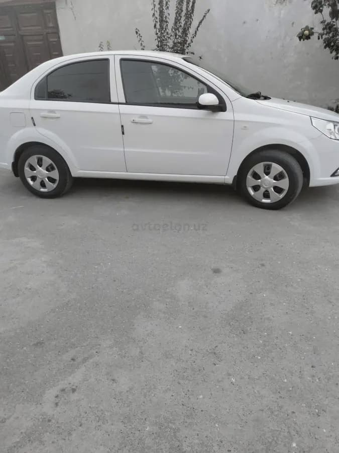 Chevrolet Nexia 3, 2 позиция 2017 — 1