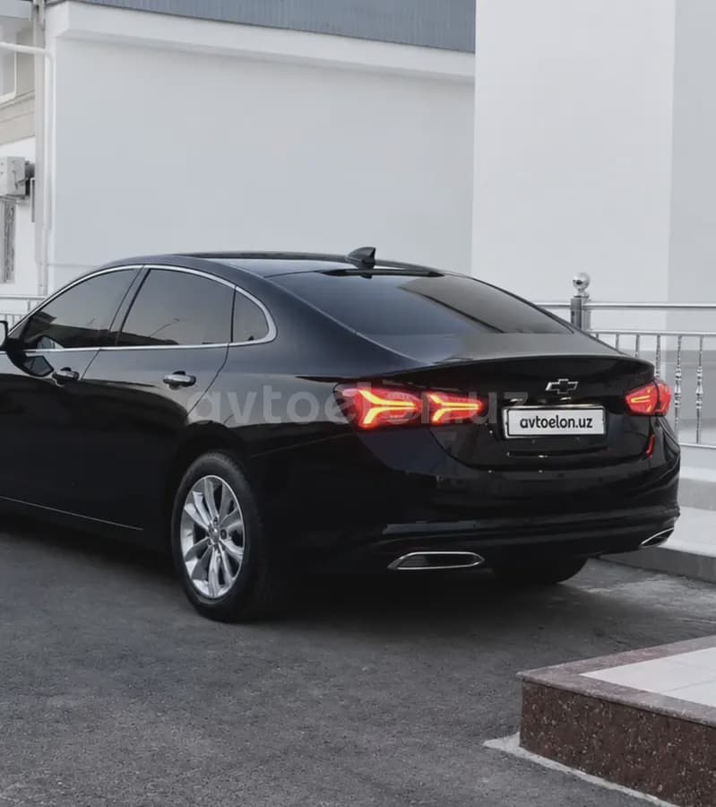 Chevrolet Malibu 2 2023 — 1