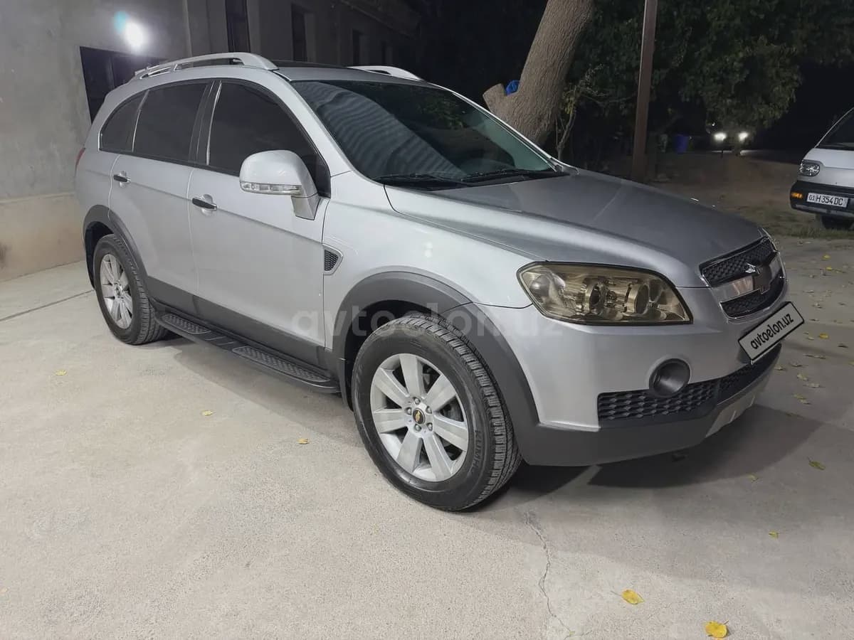 Chevrolet Captiva, 1 позиция 2009 — 1