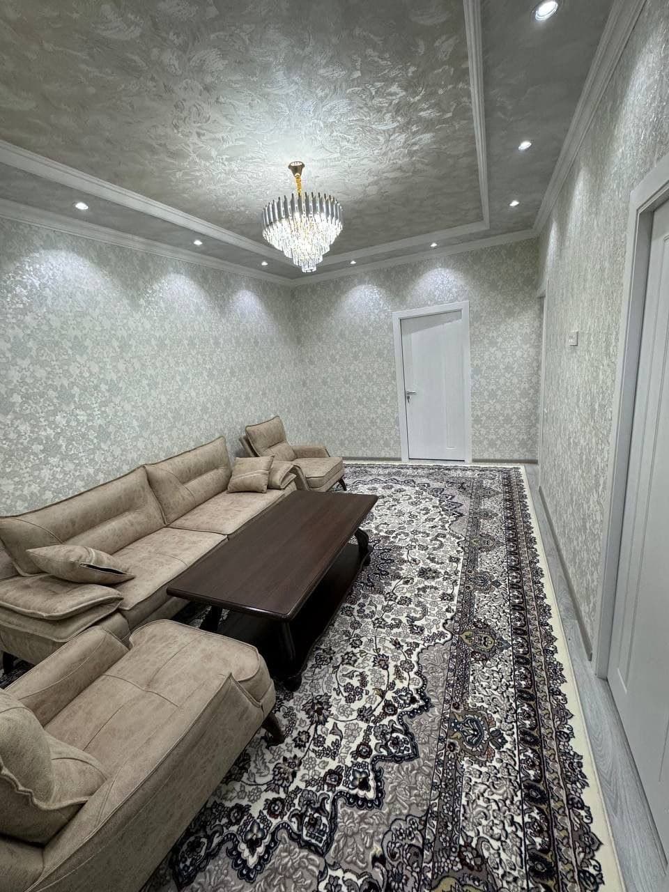 Феруза массив 2/2/4 Зеркалка Балкон 1.5*3 75000y.e. — 1