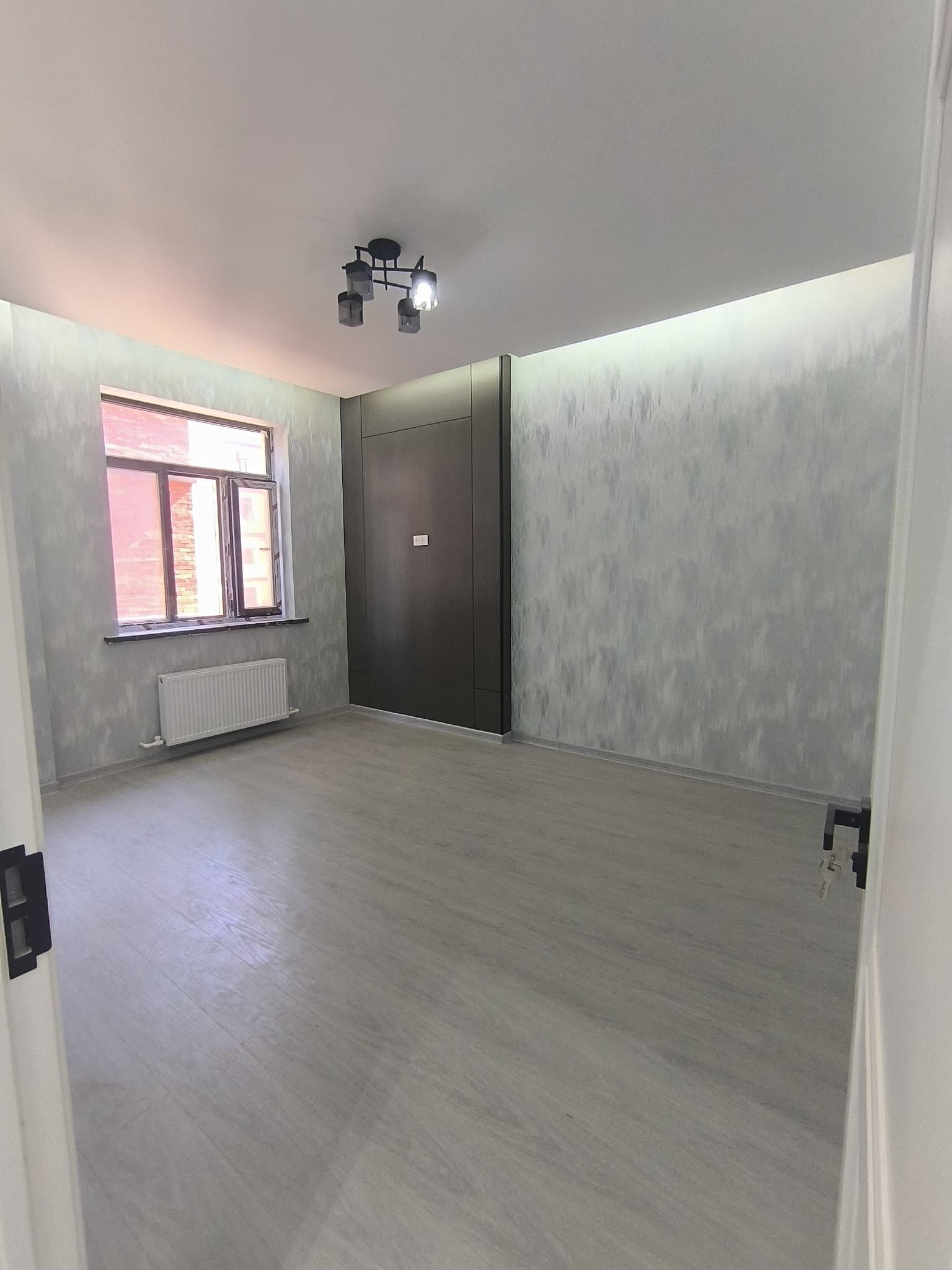 Учтепа Авеню 2-ком 4-еташ 9-еташка 2/4/9 новостройка 50 м² С ремонтом цена: 73500 срочно. — 1