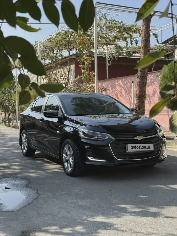 Chevrolet Onix 2024 — 1
