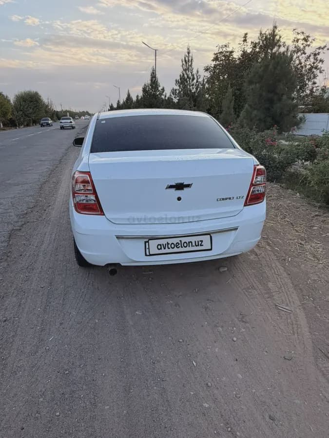 Chevrolet Cobalt, 4 позиция 2023 — 1