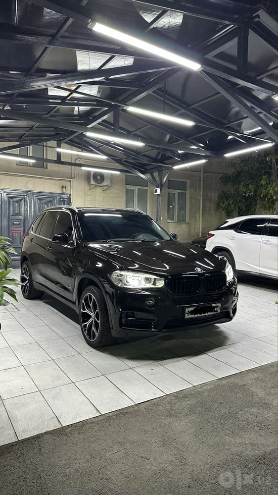 Bmw X5 x drive 35i — 1
