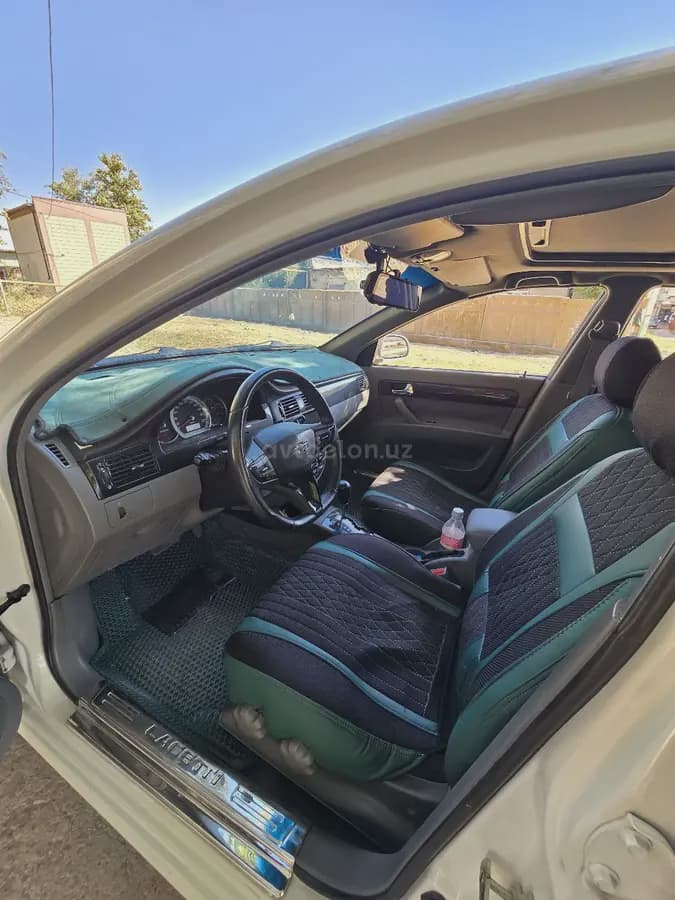Chevrolet Lacetti, 1 позиция 2010 — 1