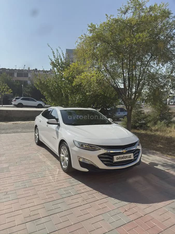 Chevrolet Malibu 2 2019 — 1