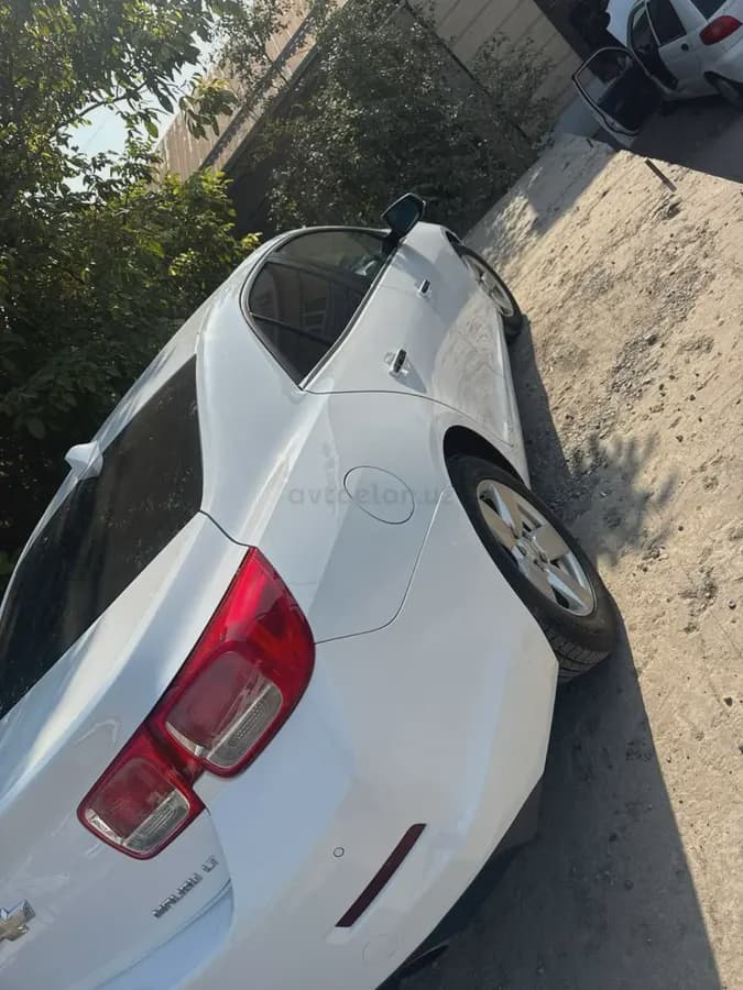 Chevrolet Malibu, 3 позиция 2013 — 1