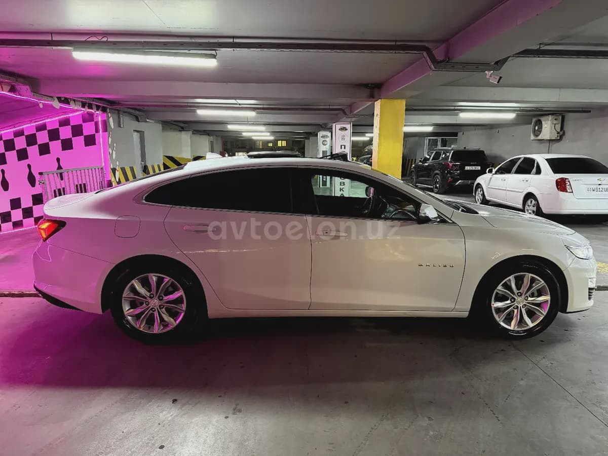 Chevrolet Malibu 2 2022 — 1