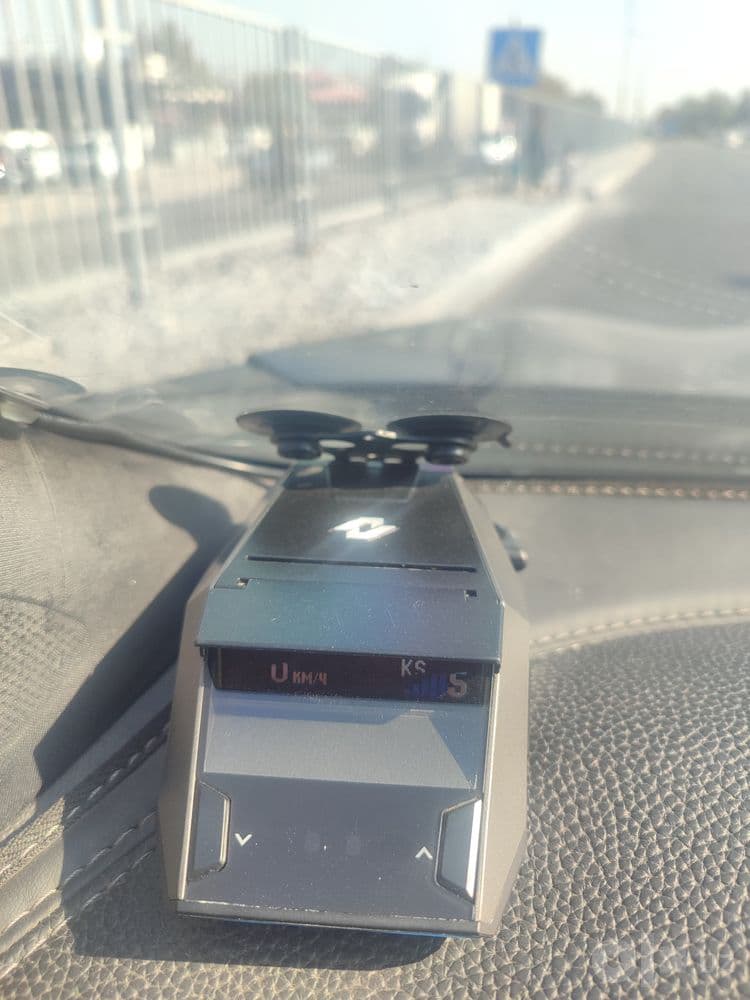 Neoline 8800 uzi WI-FI bor avto yangilash bor — 1