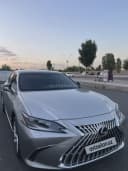 Lexus ES 300 2025