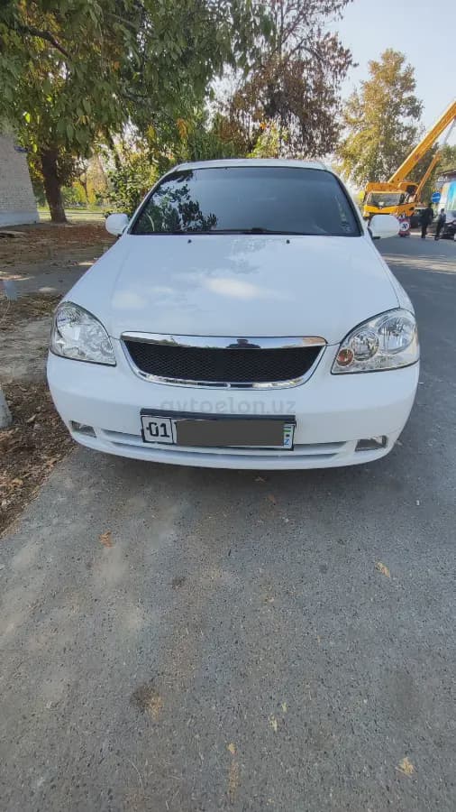 Chevrolet Lacetti, 2 позиция 2013 — 1