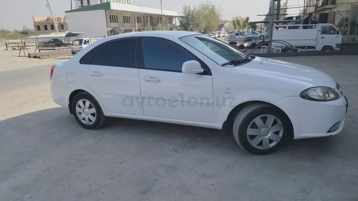 Chevrolet Gentra, 2 позиция 2014 — 1