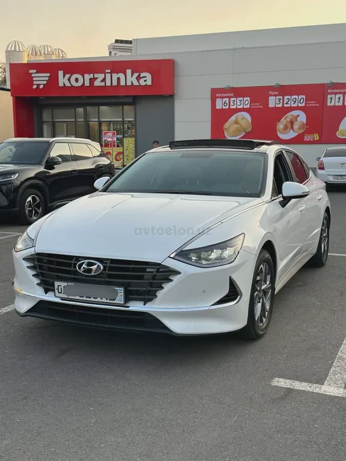Hyundai Sonata 2022 — 1