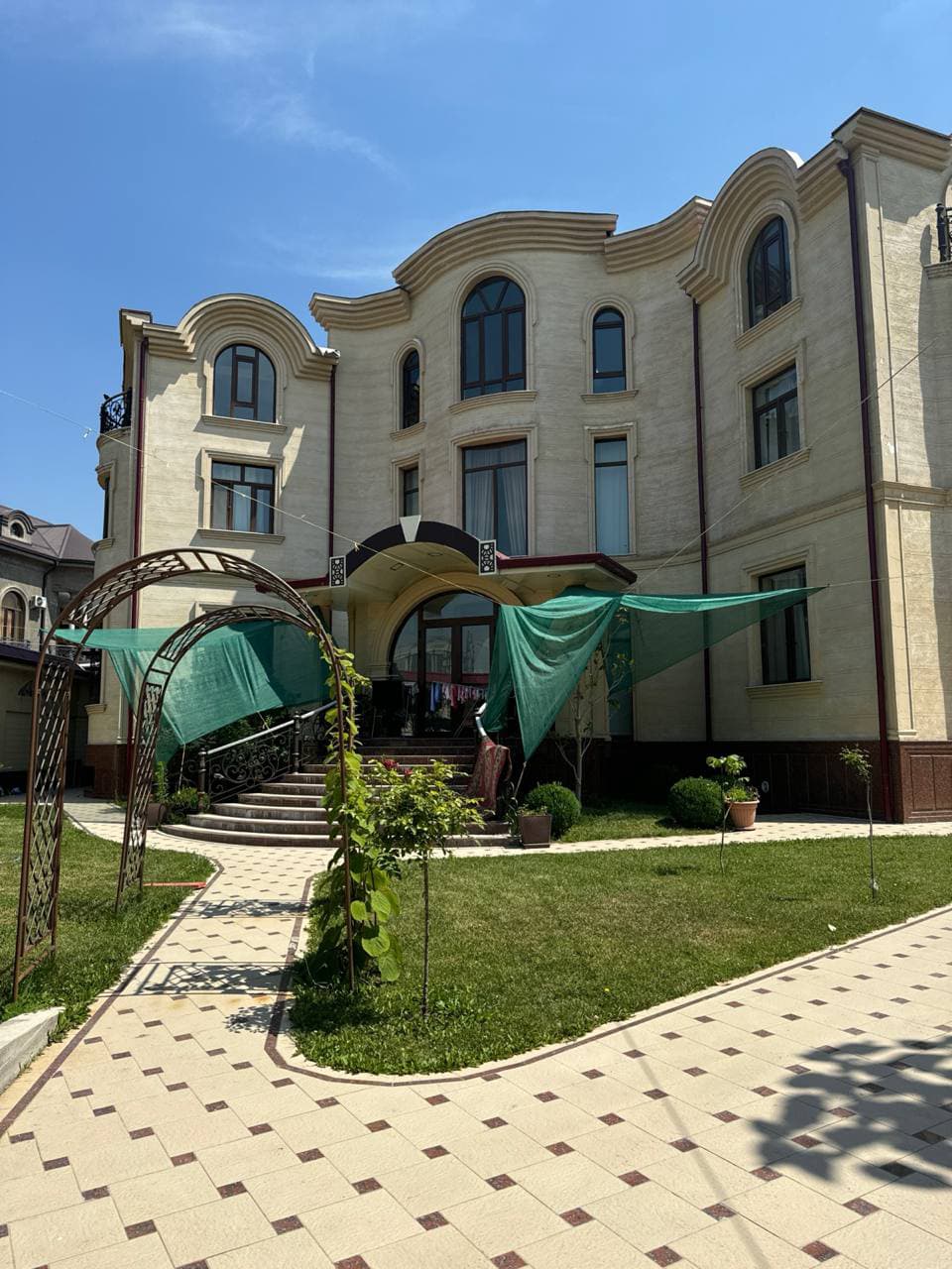 Большой дом в Мирзоулугбекском районе Ориентир Лакокраска — 1