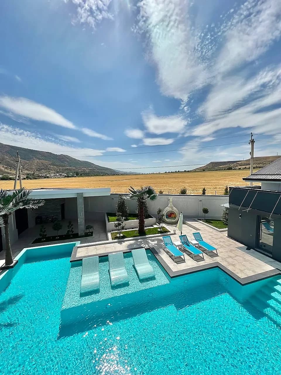 Diamond villa — 1