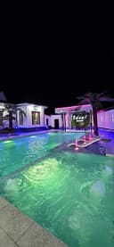 IDEAL HAUSE